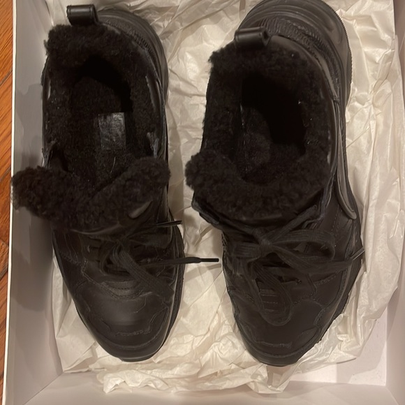 New in Box IRO ZABAYON Curve Runners, running shoes Black $675
